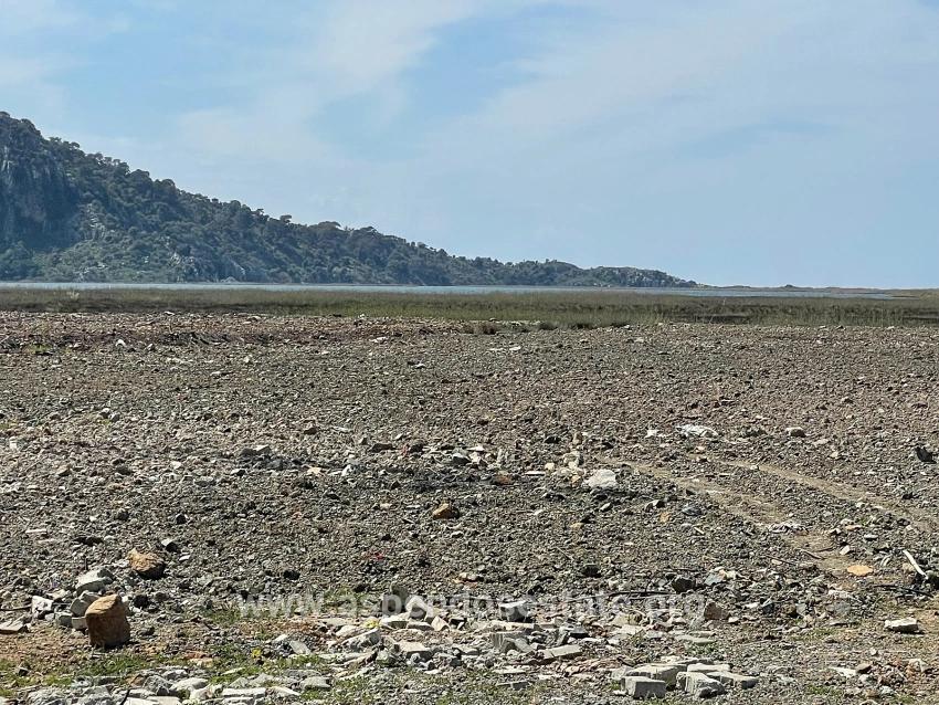 Feld Zu verkaufen in Dalyan Bz. Ortaca - Gehäuse-Zonierung - 19.600 m²