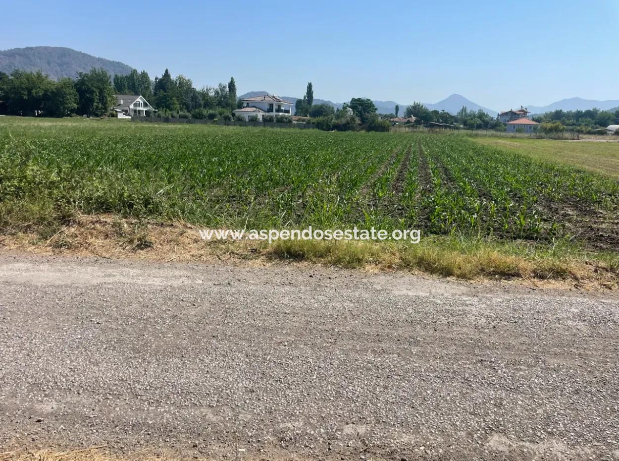 Grundstück Zum Verkauf Von 2715M2 Im Bebauten Gebiet Des Dorfes In Okçular