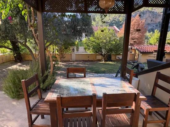 Villa Mit Königgräberblick, 4+1, Zu Verkaufen In Dalyan, Maraş