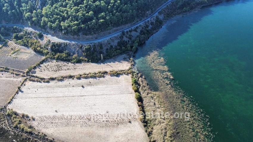 3210m2 2b Land For Sale In Çandır, Right On The Lakefront