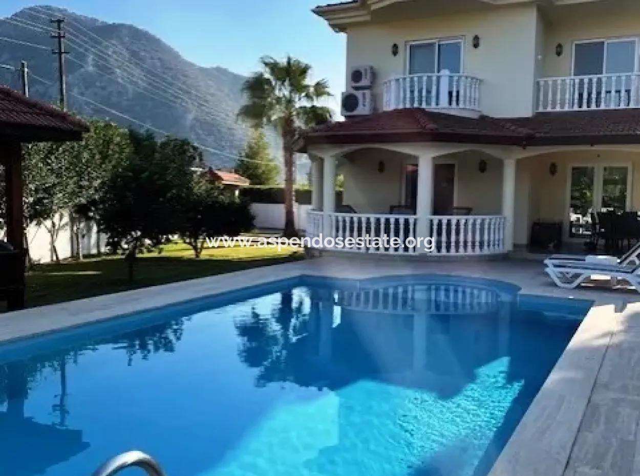3 1 Villas For Sale In A Plot Of 645M2 In Arıkbaşı, Dalyan