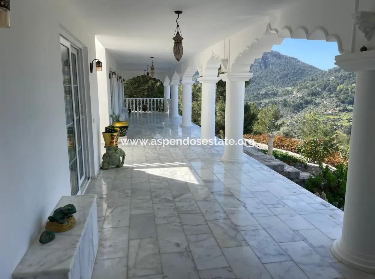 Vip Villa For Sale In 5000M2 Land With Full Sea View In Gökbel