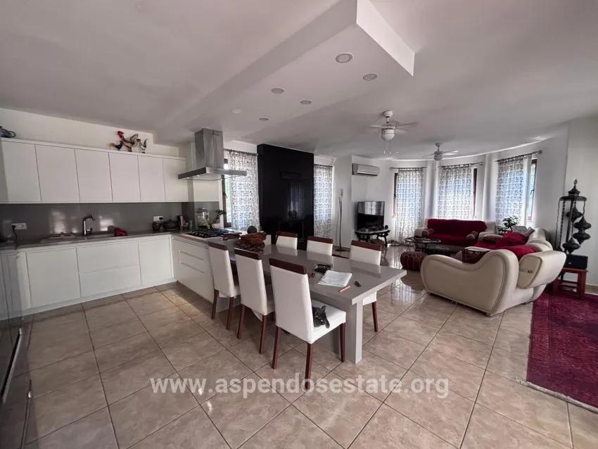 Ortaca Dalyan Mah. Satılık 5+1 Villa - 980 m²