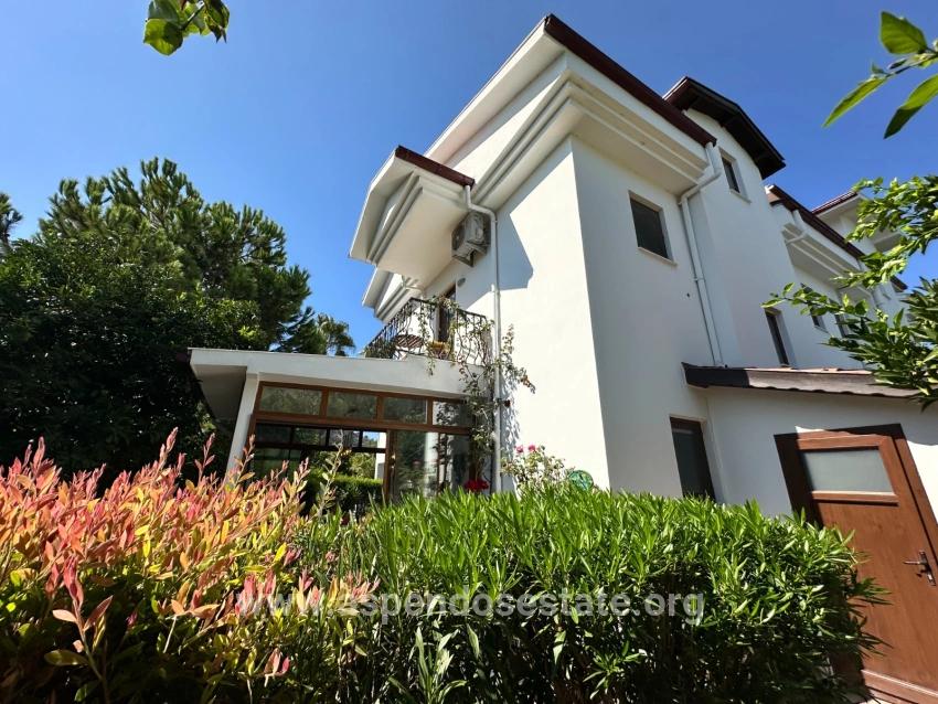 Dalyan'da Merkeze Yakın 3+1 Satılık Villa