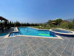 Ortaca Dalyan Mah. Satılık 4+1 Villa - 7.000 m²