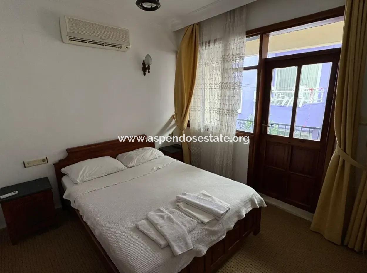 Dalyan'da 30 Odalı Kanala Yakın Satılık Otel