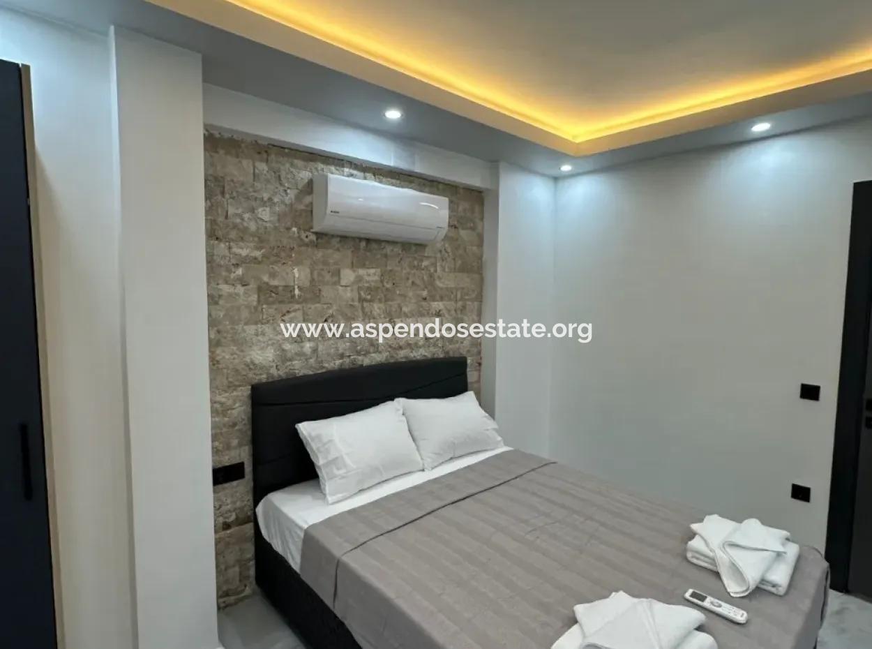 Eskiköy'de 14.136 M2 Tarla İçerisinde 4+1 Satılık Villa