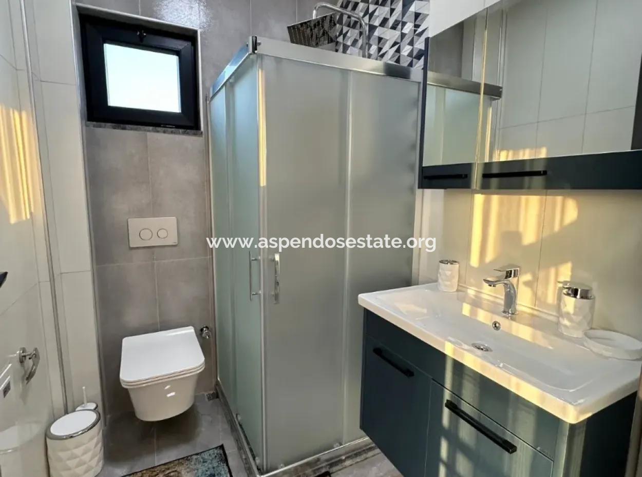 Eskiköy'de 14.136 M2 Tarla İçerisinde 4+1 Satılık Villa