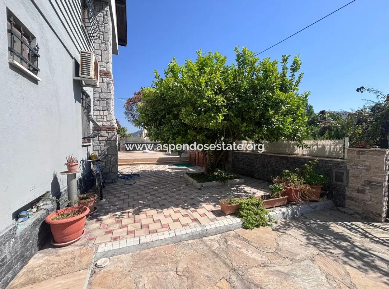 Dalyan Merkezde 301M2 Arsa İçerisinde 5+1 Satılık Villa