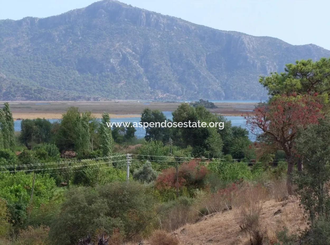 Çandır''da 5+2 Satılık Villa