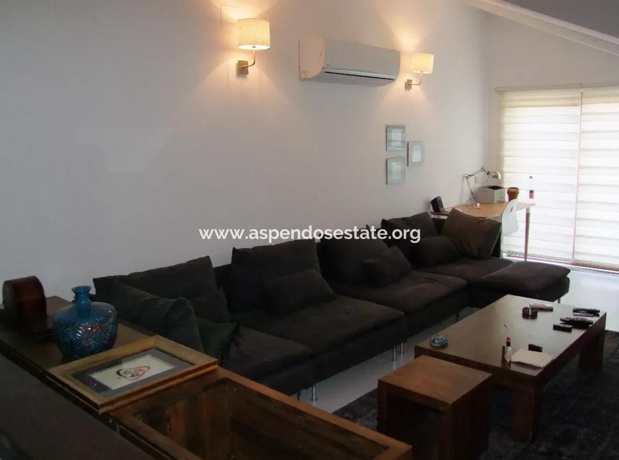 Dalyan'da Kanala Sıfır 4+1 Satılık Villa