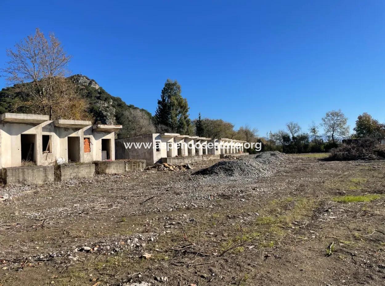 Dalyan Gülpınar'da  Anayola Sıfır 9,037M2 Satılık Arsa