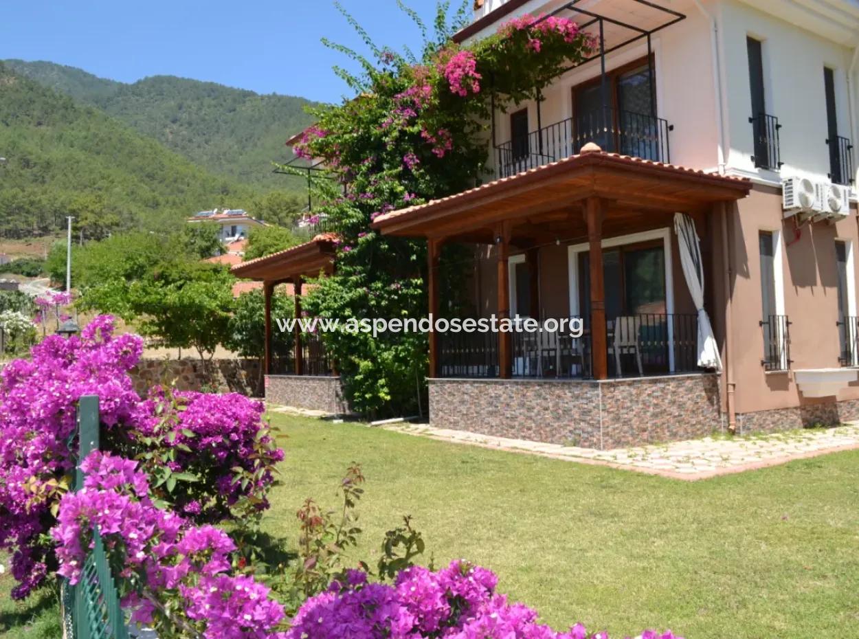 Ekincik'te Deniz Manzaralı Satılık Apart