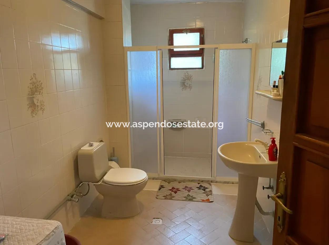 Dalyan Merkezde 5+1 Satılık Villa