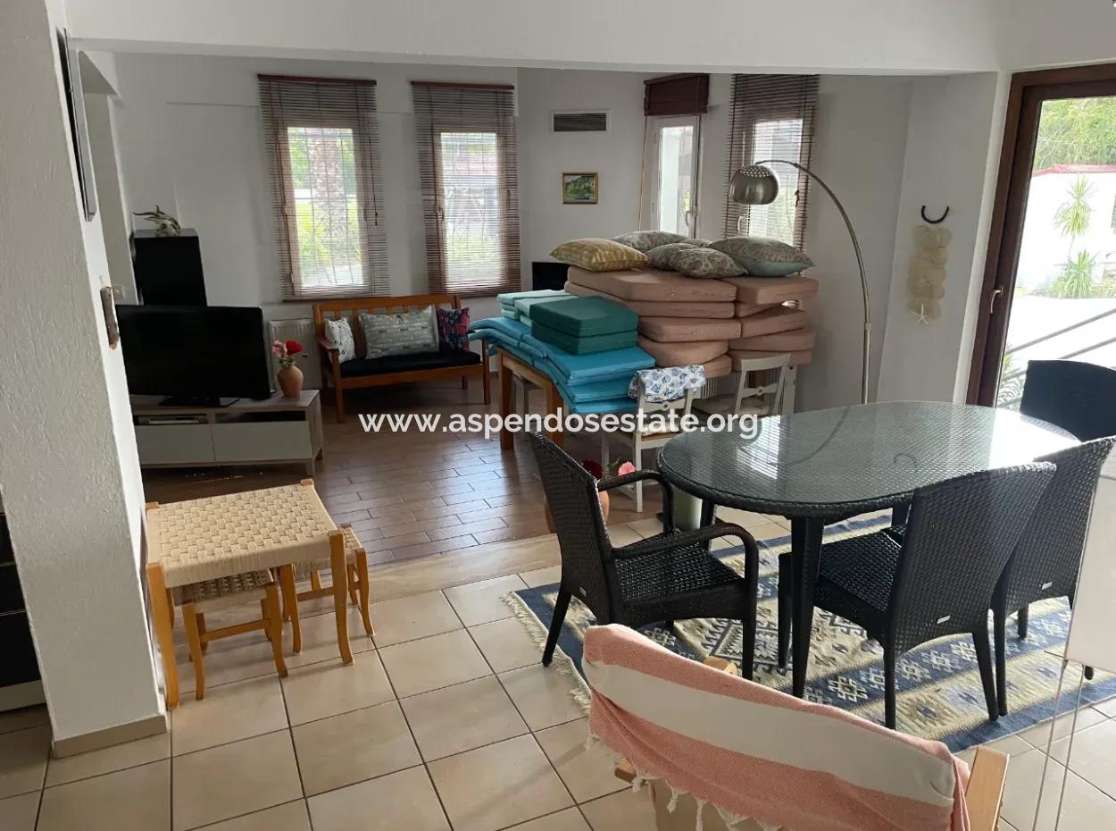 Okçular'da 1007M2 Arsa İçinde Satılık Villa