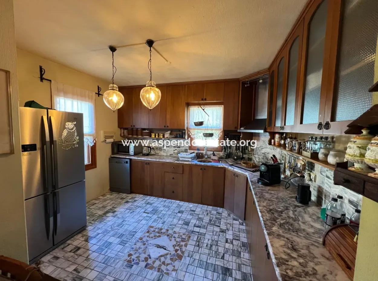 Dalyan Gülpınar'da 580M2 Arsa İçerisinde Satılık Taş Villa