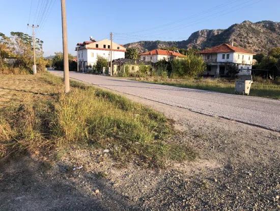 Dalyan'da 700M2 Köşebaşı Satılık Arsa