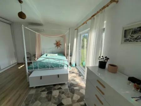 Eskiköy'de 1000M2 Arsa İçerisinde 2+1 Satılık Müstakil Evi