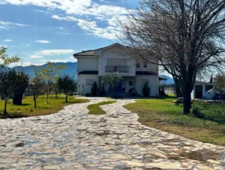 Dalyan Maraşda 5000M2 Arsa İçinde 3+1 Satılık Villa